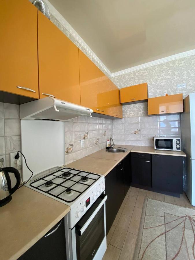 Apartments Koryatovichi Street Kamjanets-Podilskyj Exteriör bild