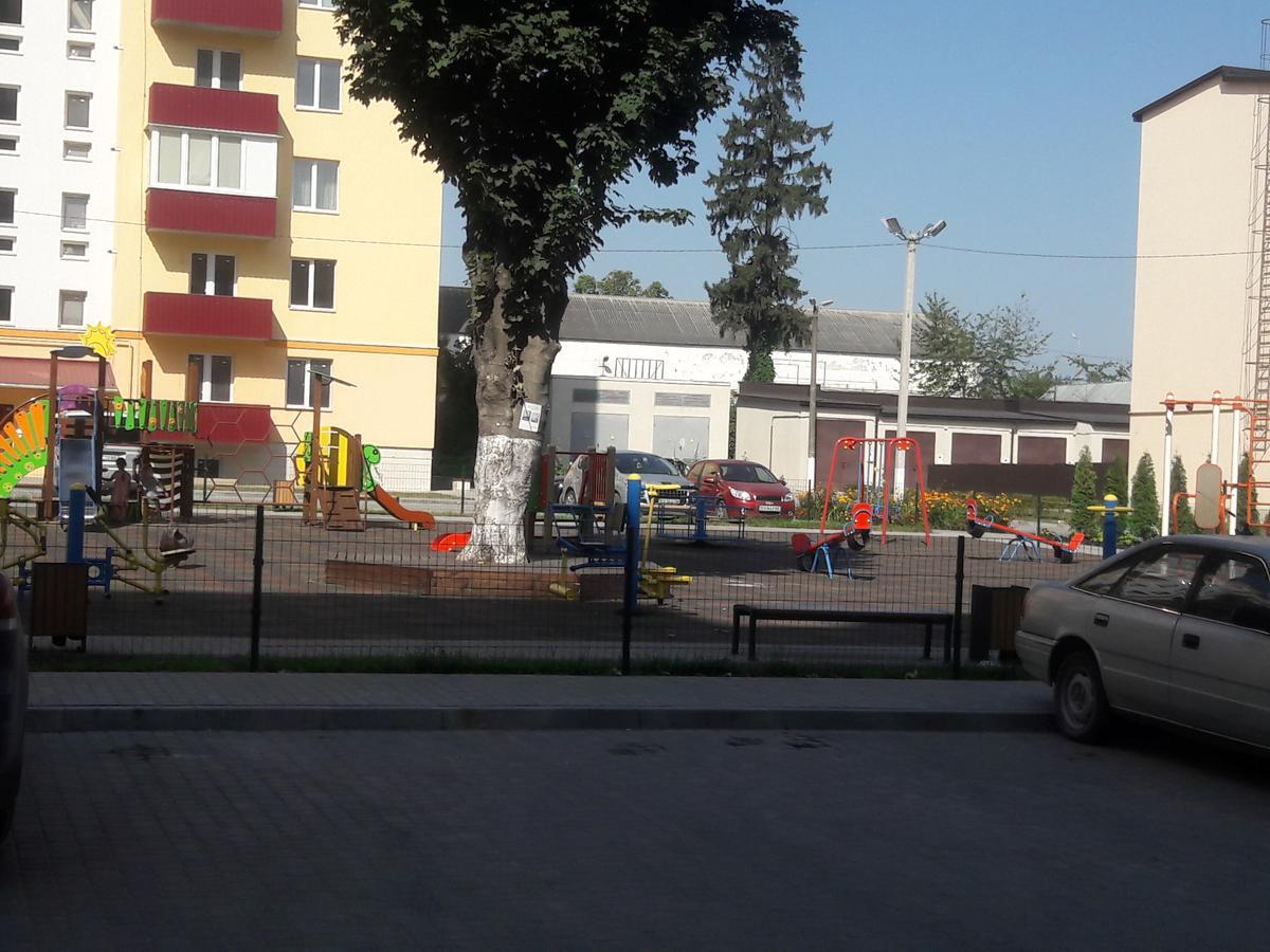 Apartments Koryatovichi Street Kamjanets-Podilskyj Exteriör bild